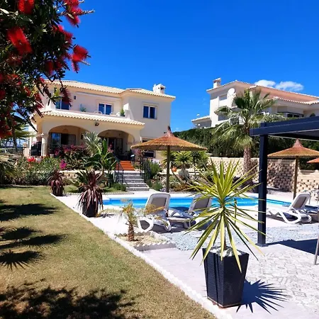 Luxury With Pool & Garden *