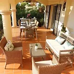 Luxury With Pool & Garden Villa *